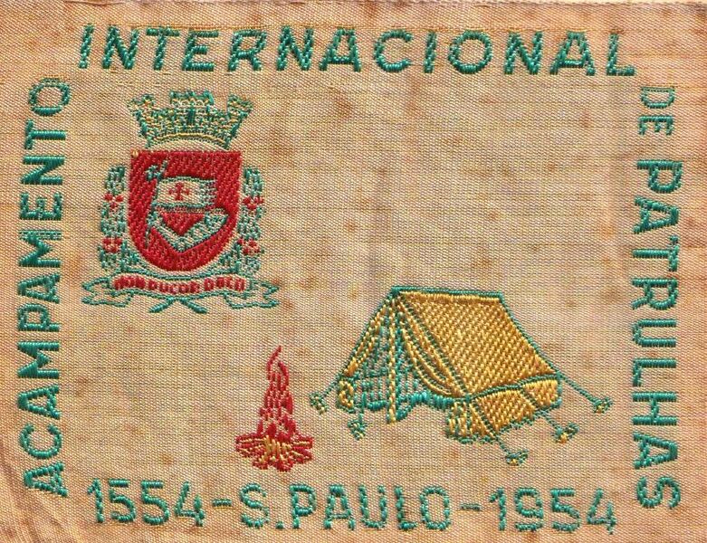 File:Distintivo Oficial AIP 1954.jpg