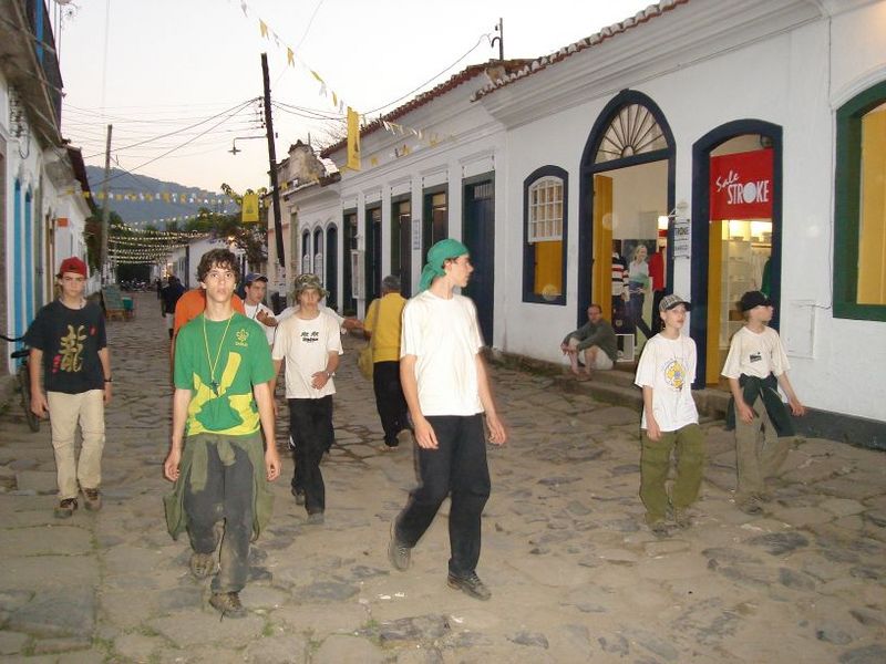 File:Mambucaba-2006-4.jpg